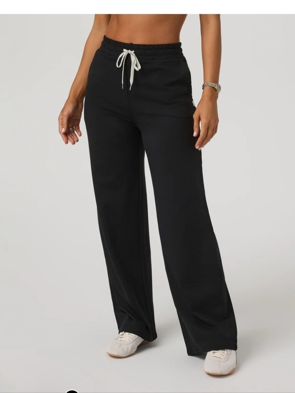 Vuori Black Jogger Sweatpants - M
